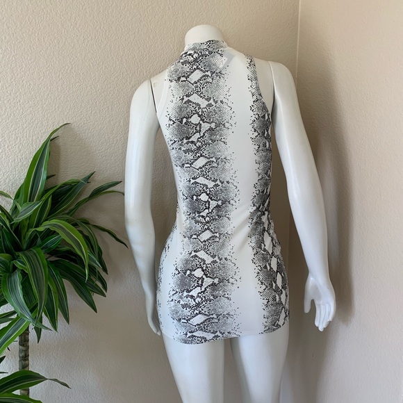 5 ⭐️ Ferocious - Snakeskin Bodycon Mini Dress - Picture 7 of 8